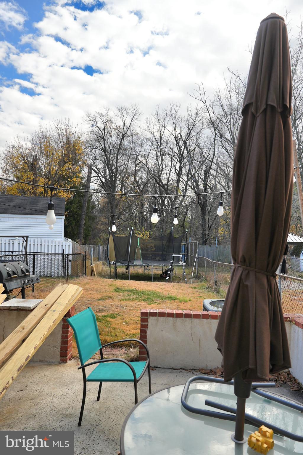 ASHTON-WOODENBRIDGE - Residential