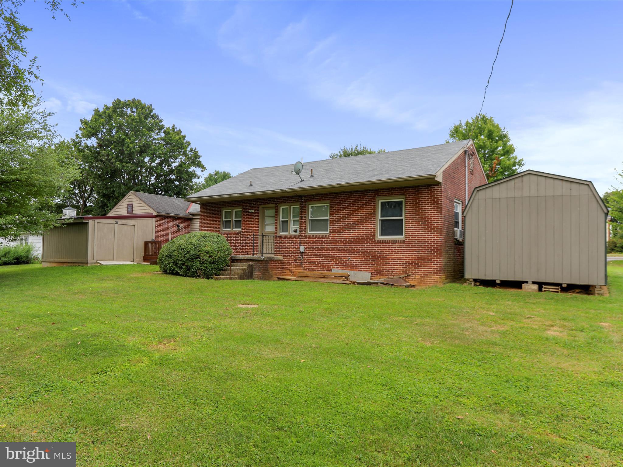 ORCHARD HILLS - Residential