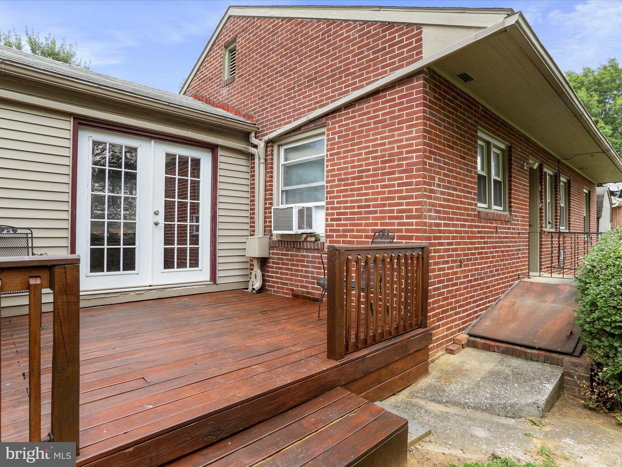 ORCHARD HILLS - Residential