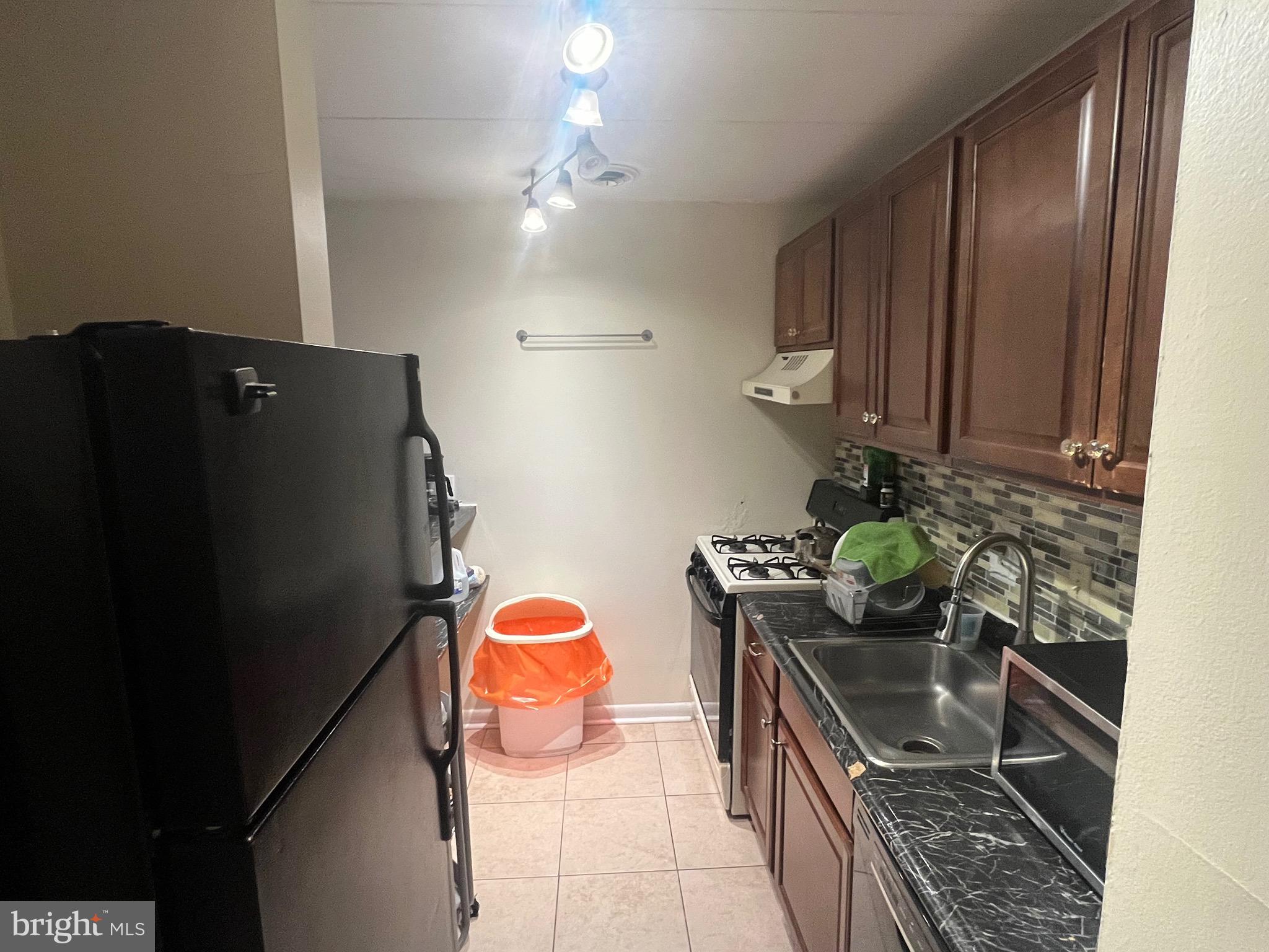 HUNTINGTON CLUB - Residential