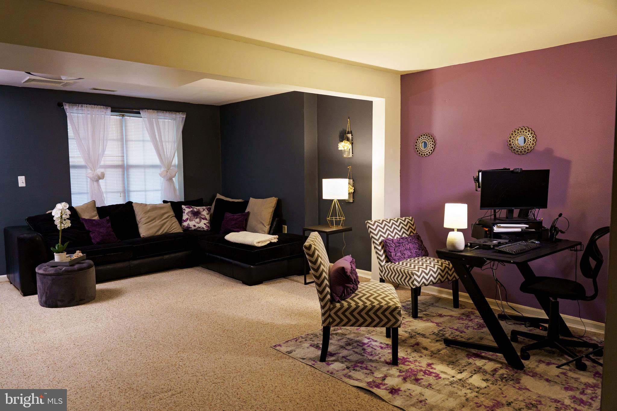 WHISPERING MEADOW - Residential