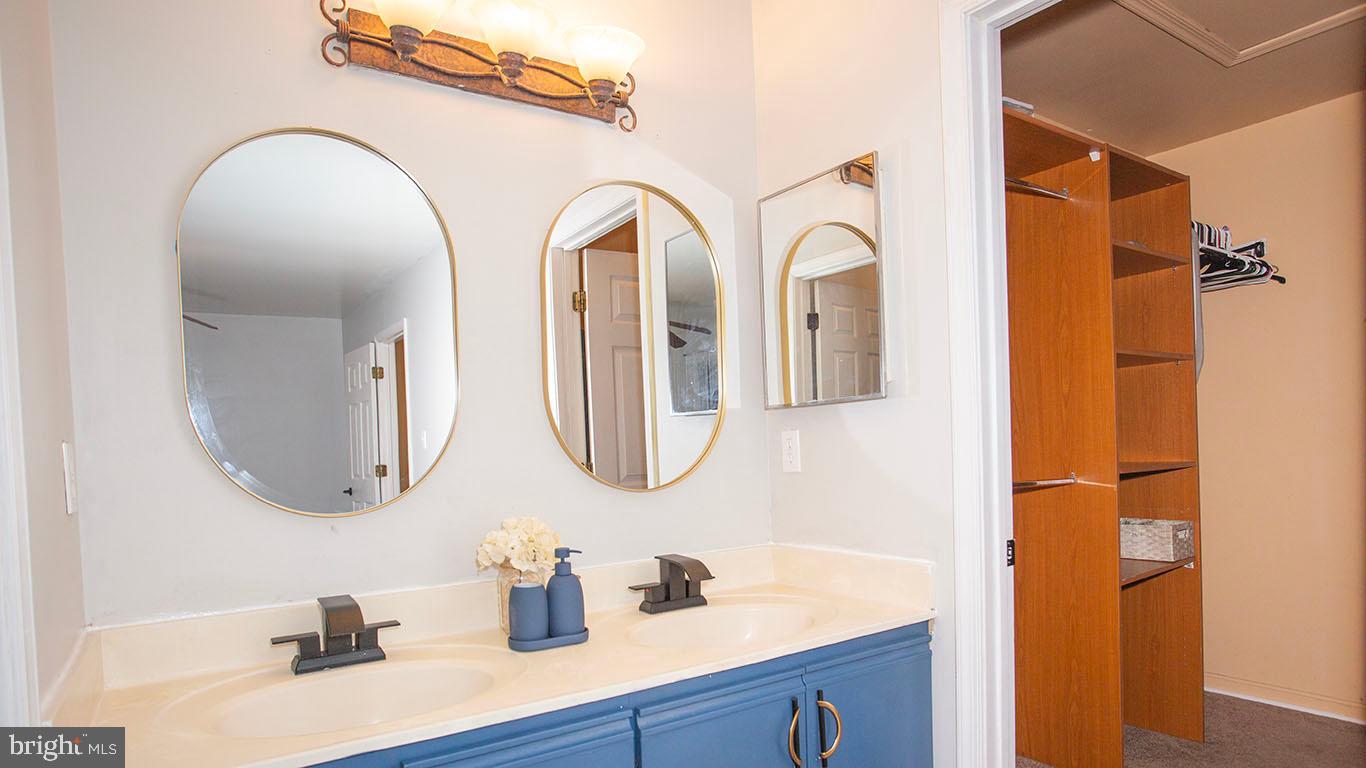 WHISPERING MEADOW - Residential