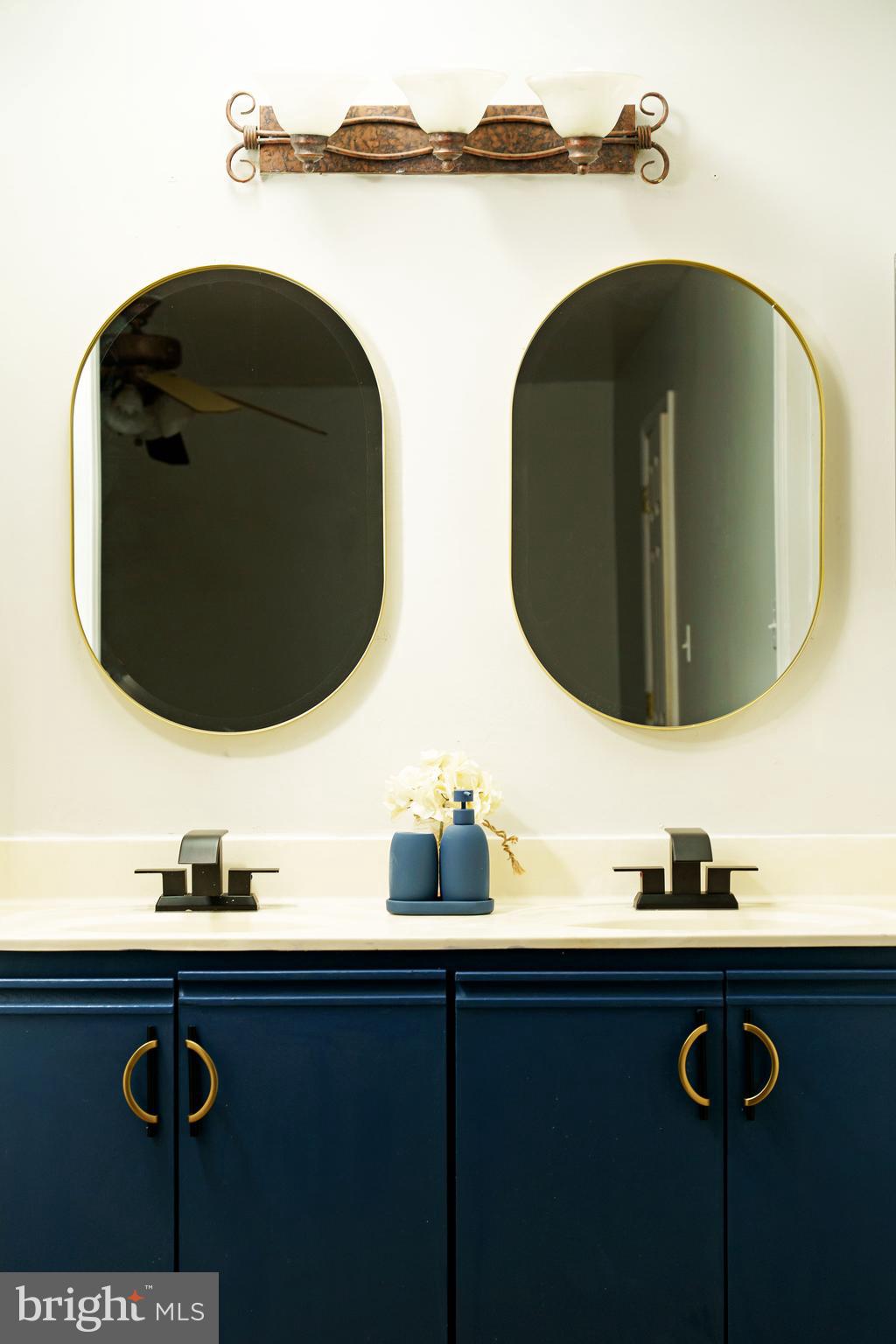 WHISPERING MEADOW - Residential