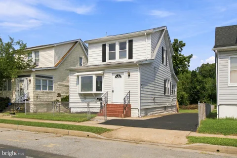 MLS: MDBC2172606