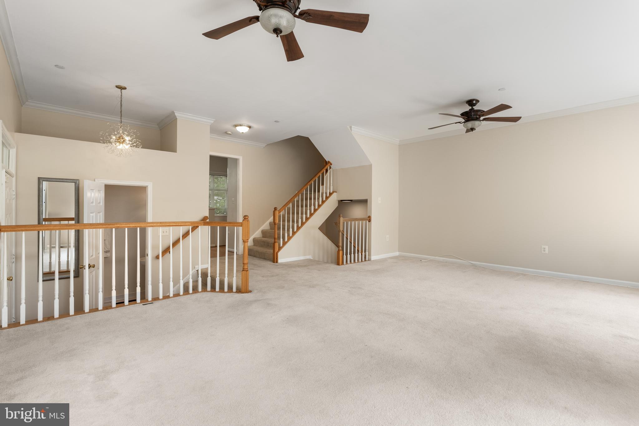 KENSINGTON COURTS - Residential