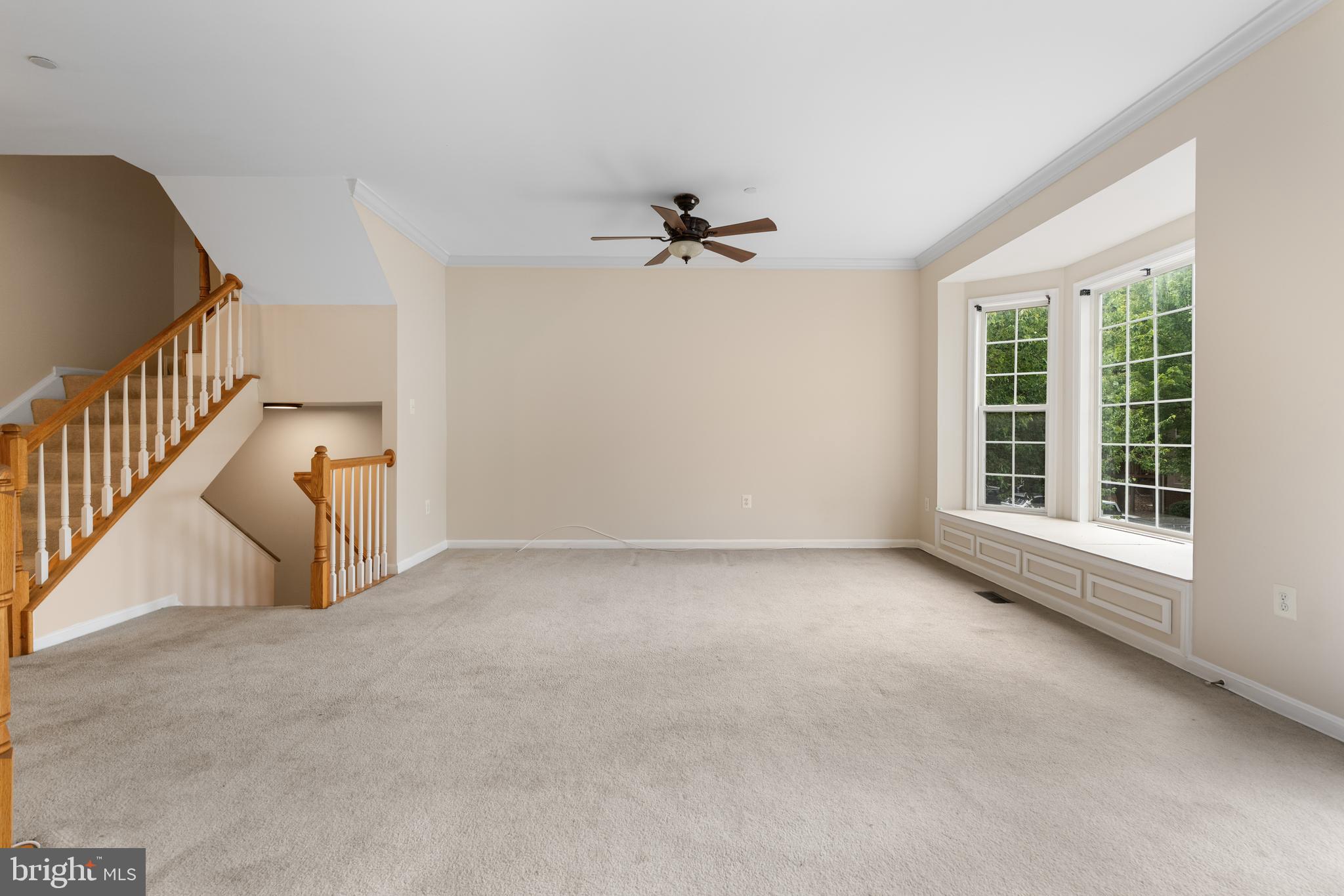 KENSINGTON COURTS - Residential