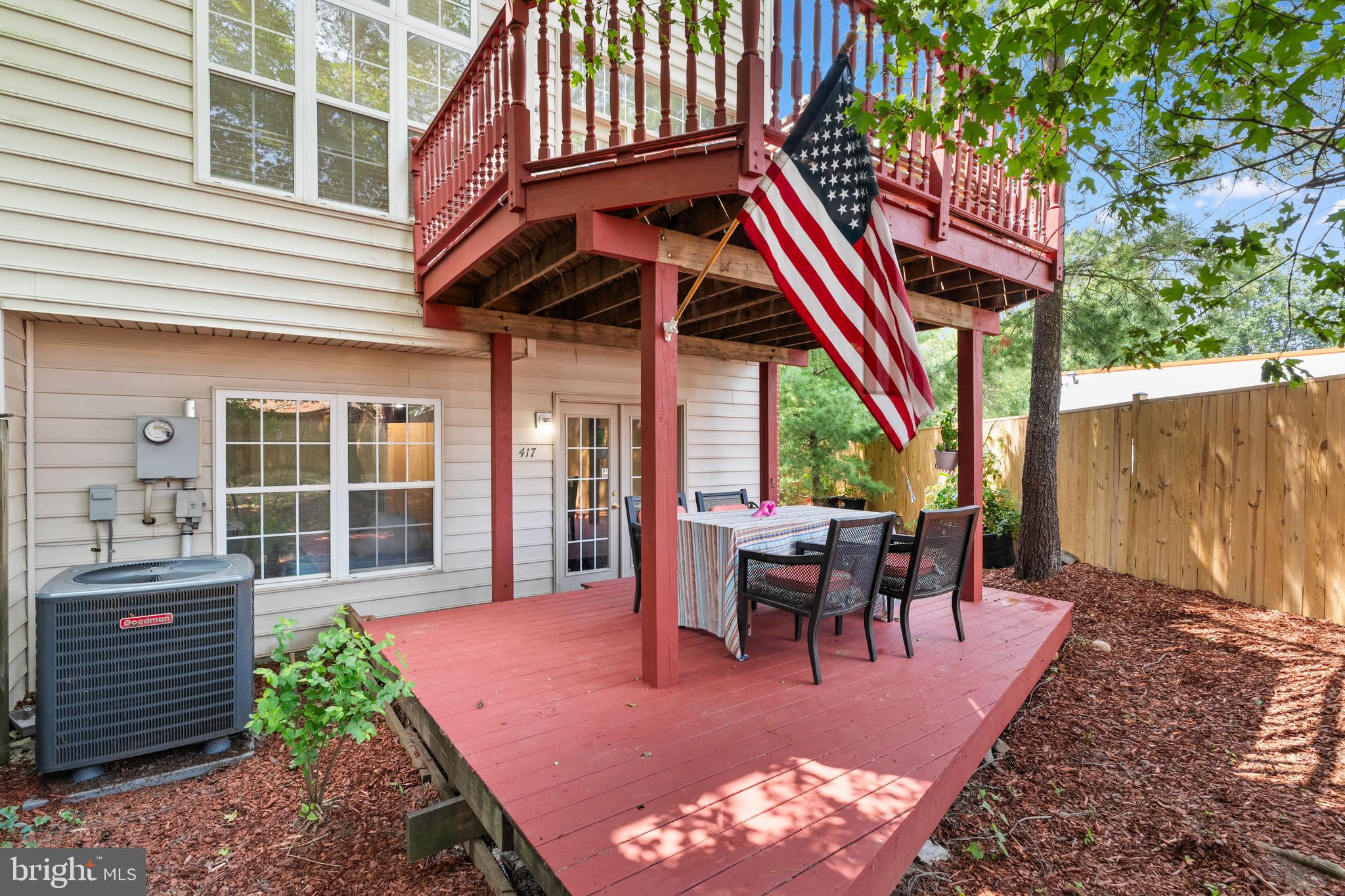 KENSINGTON COURTS - Residential