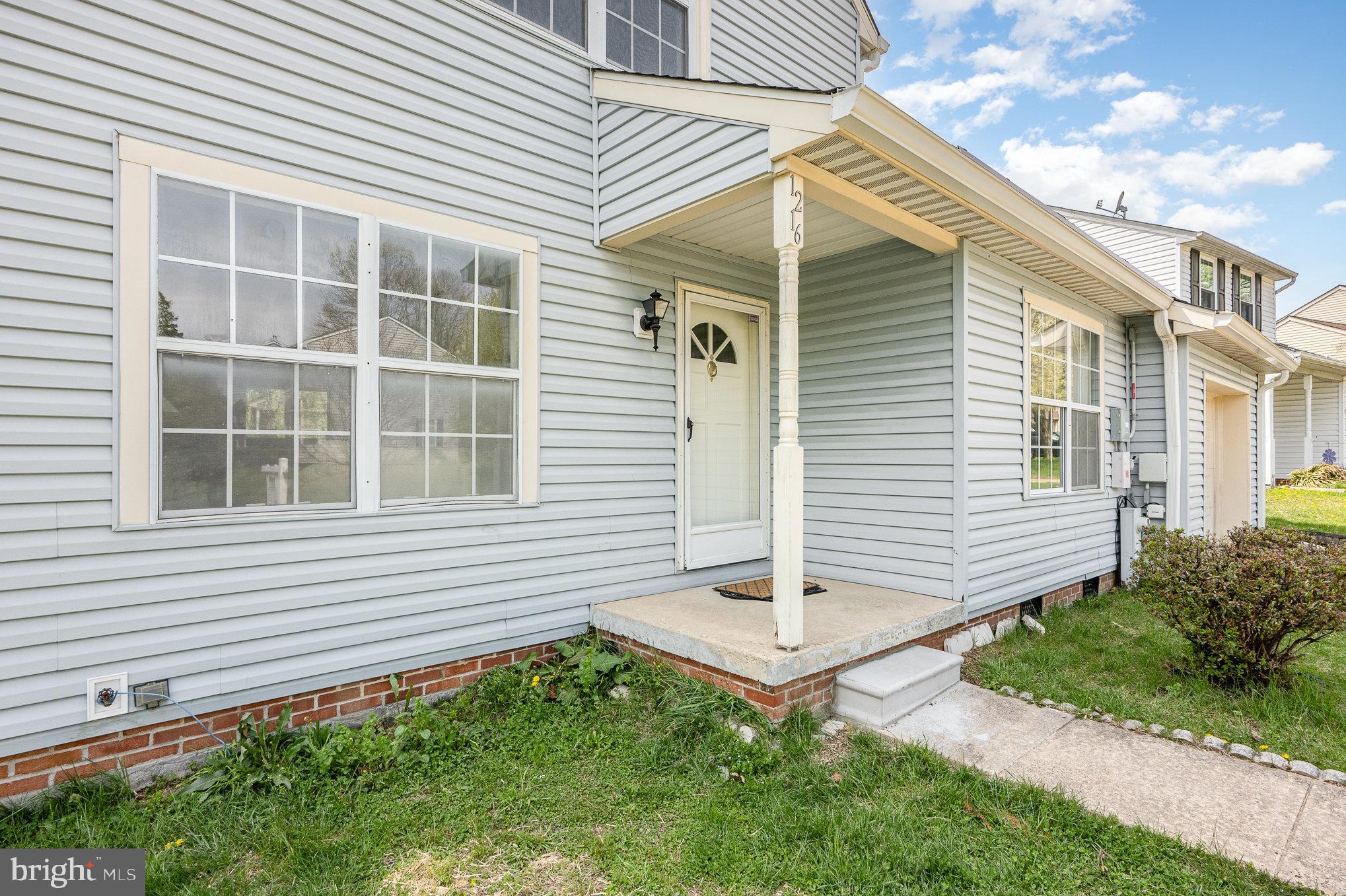 RIVERSIDE - Residential