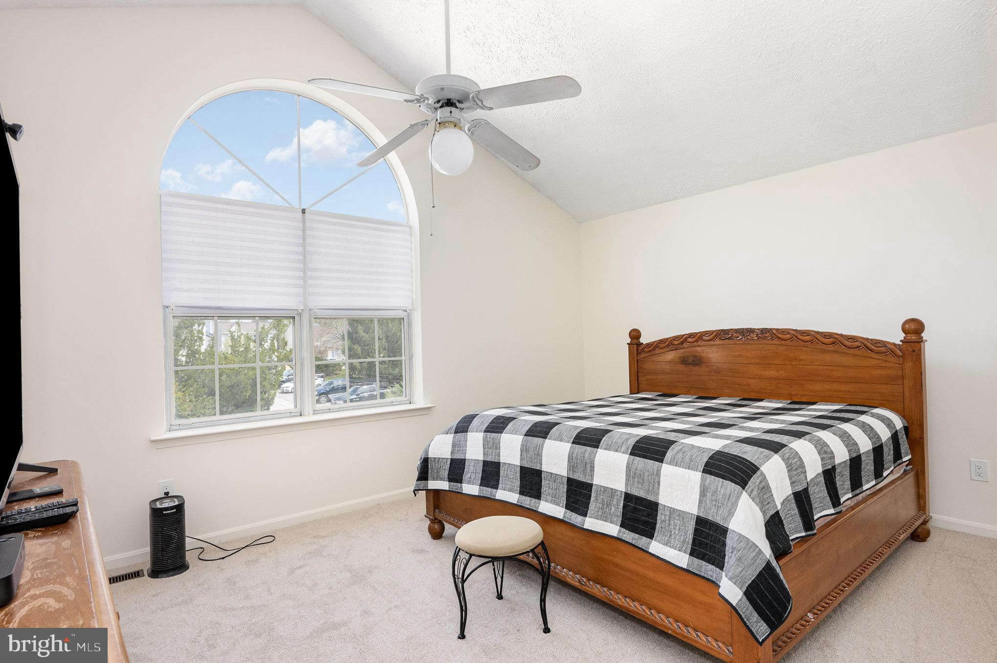 RIVERSIDE - Residential