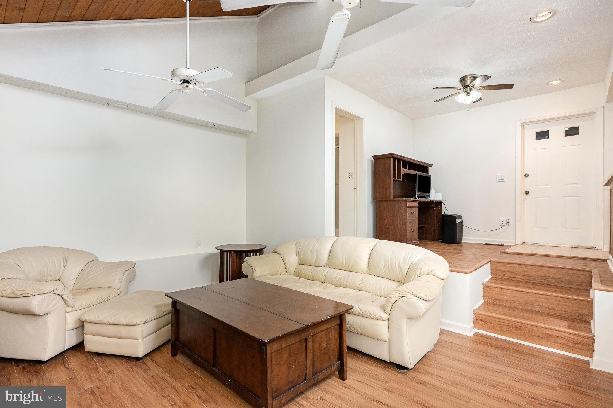 RIVERSIDE - Residential