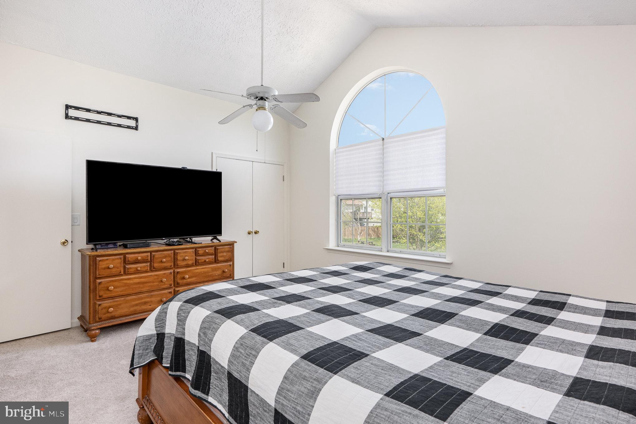 RIVERSIDE - Residential