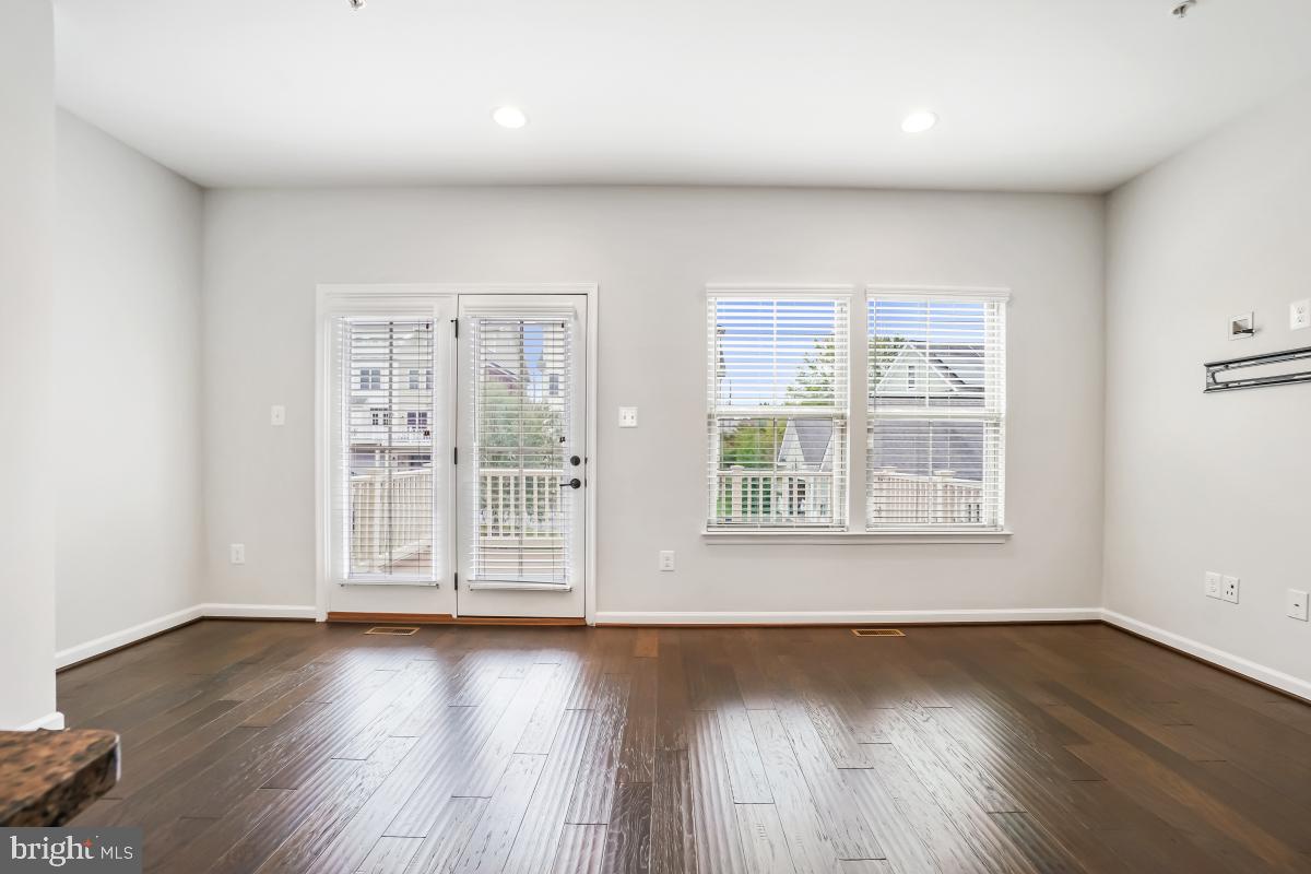 VILLAGES OF URBANA - Residential