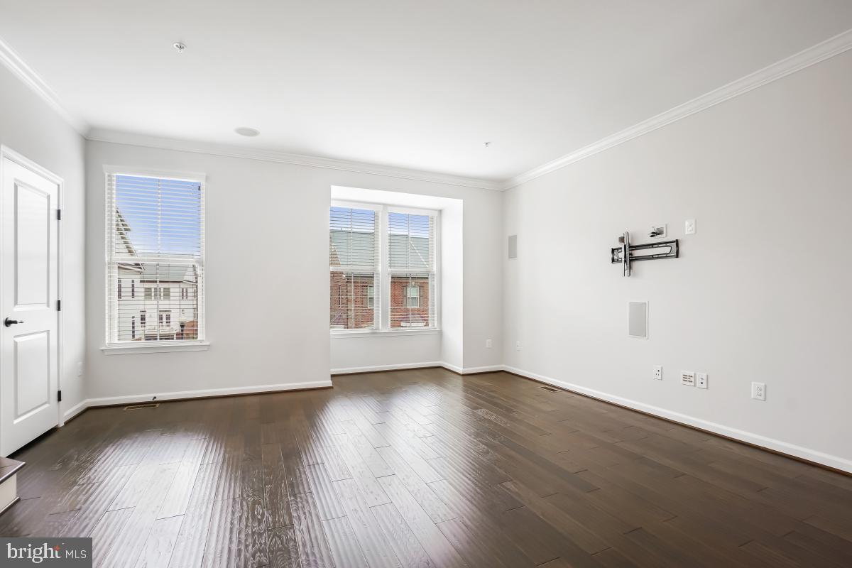 VILLAGES OF URBANA - Residential