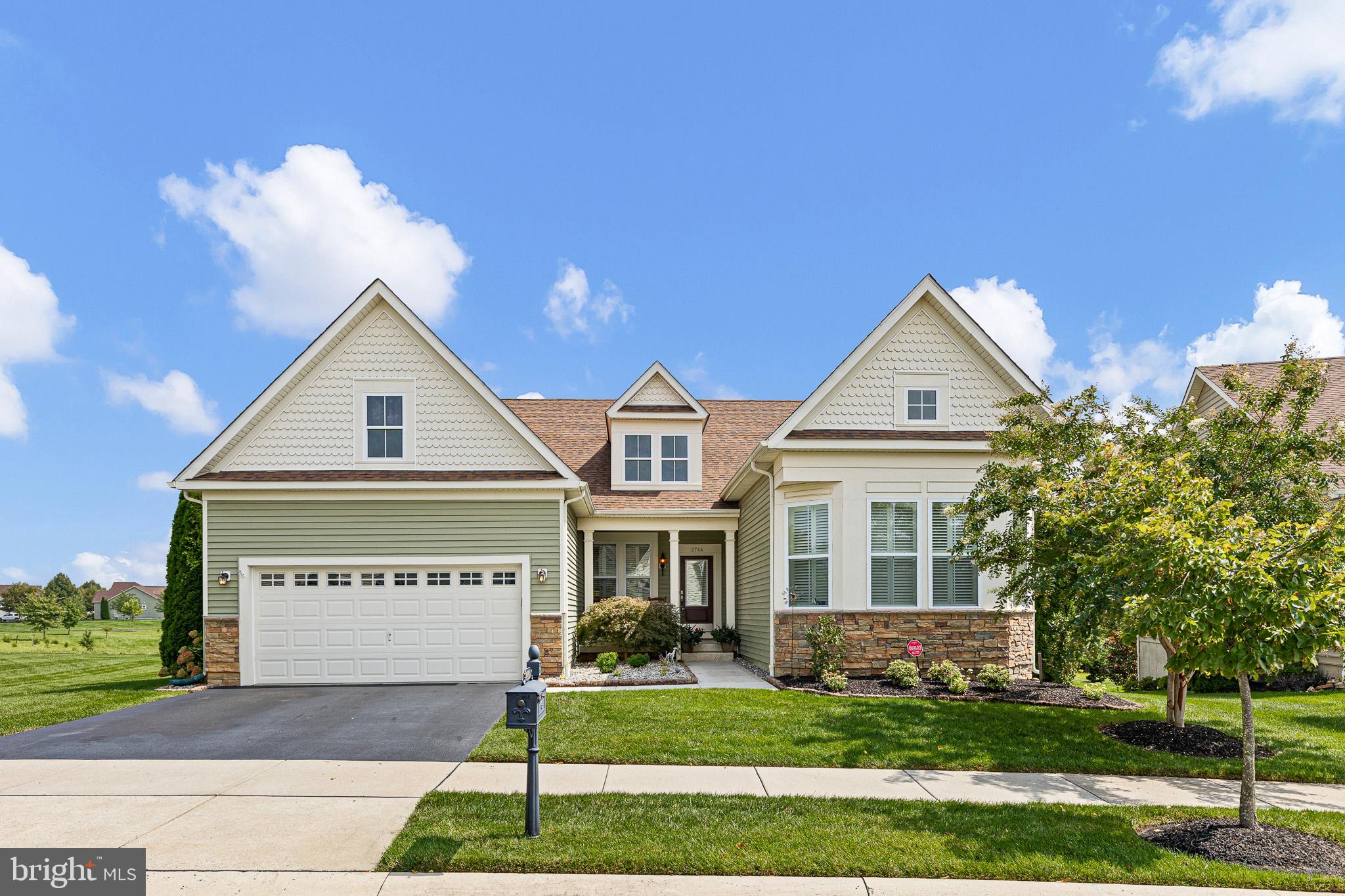 2744 VAN CLIBURN CIRCLE