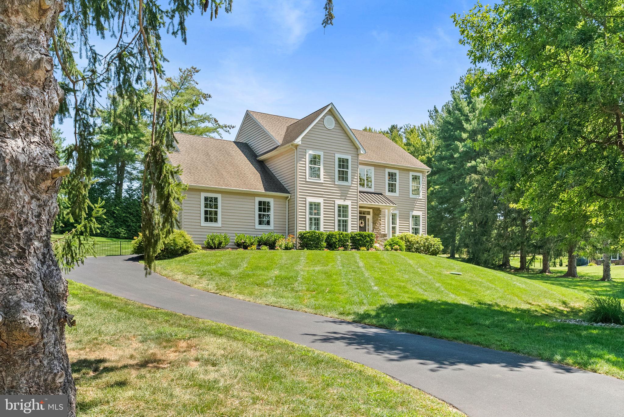1598 WINEBERRY LANE