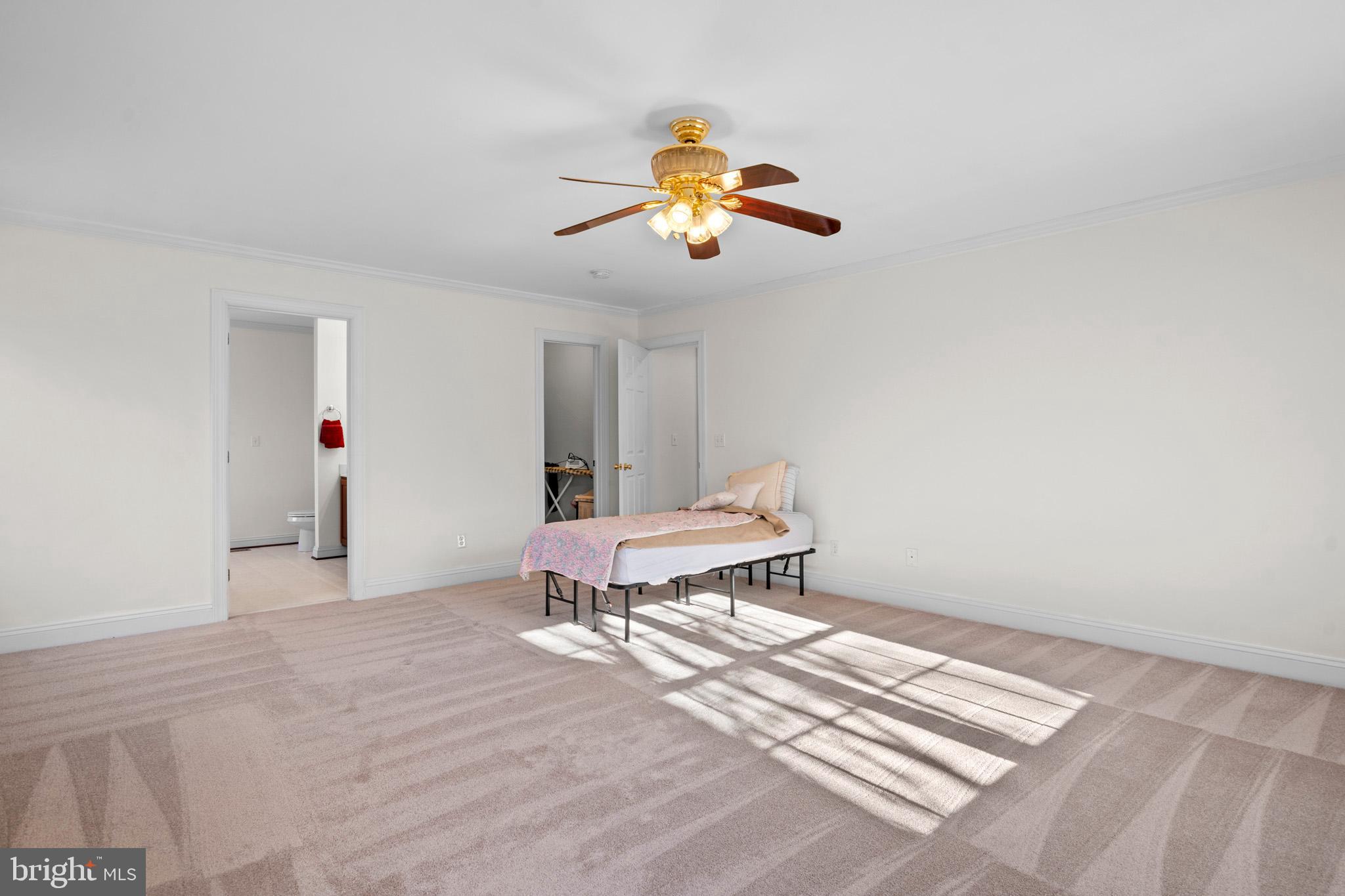 CLAIREMONT - Residential