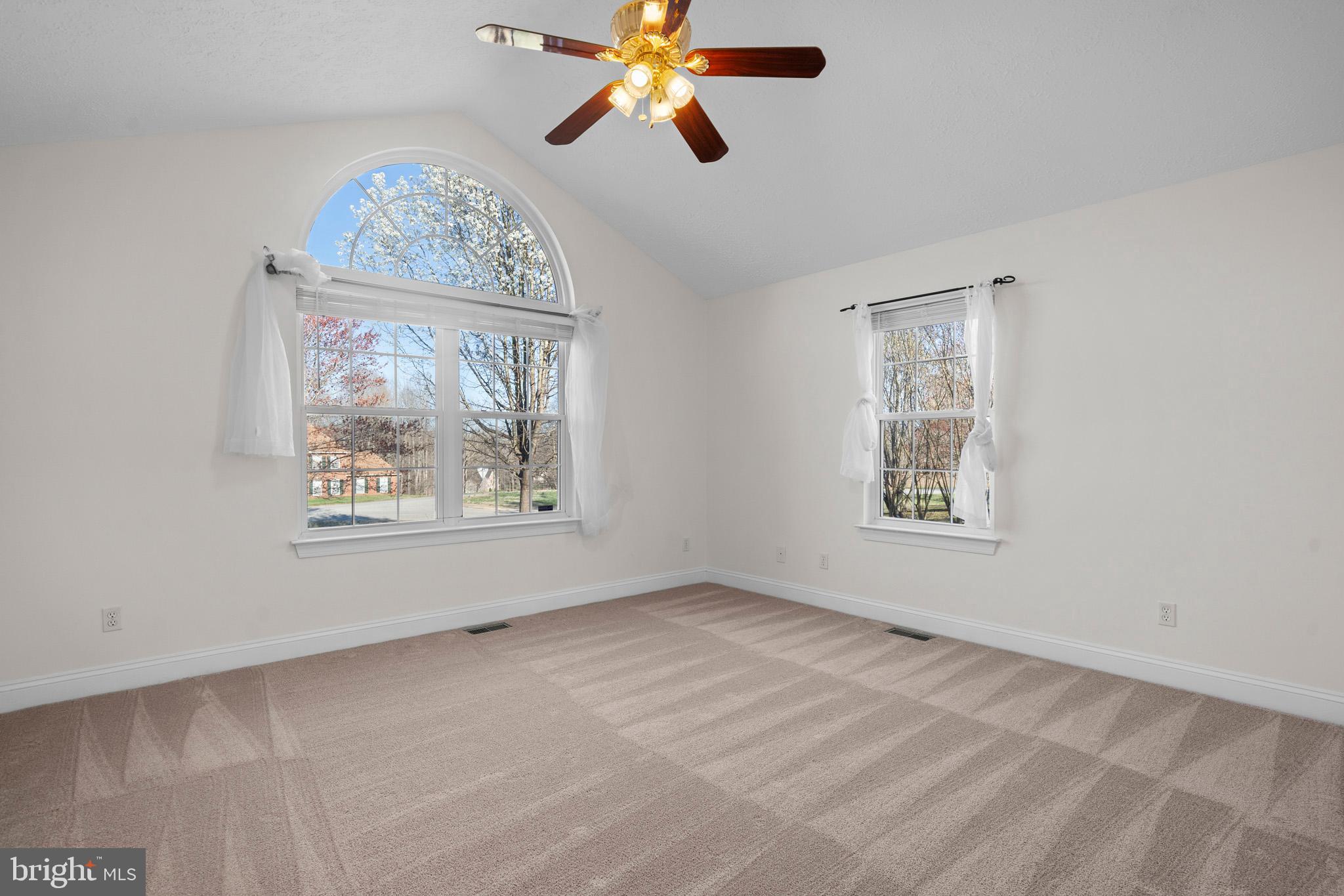 CLAIREMONT - Residential