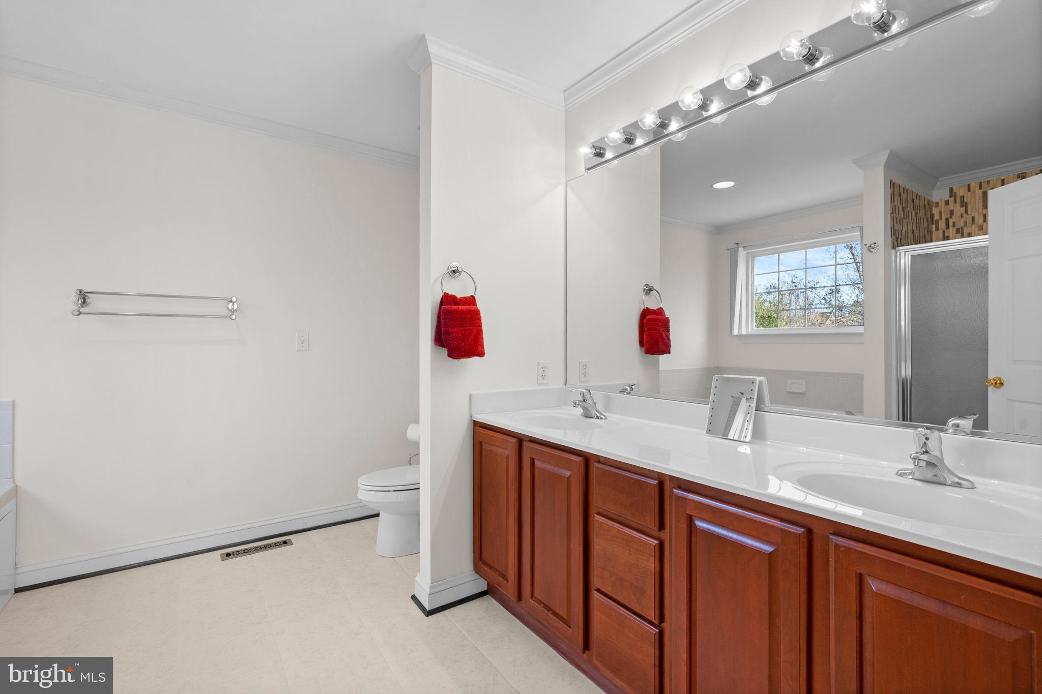 CLAIREMONT - Residential