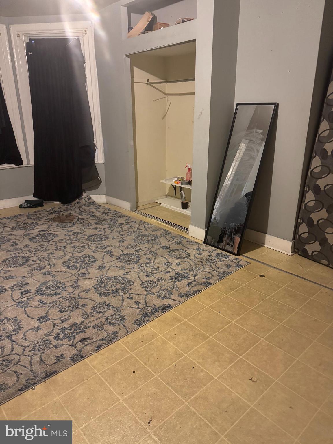 HUNTING PARK - Residential Income