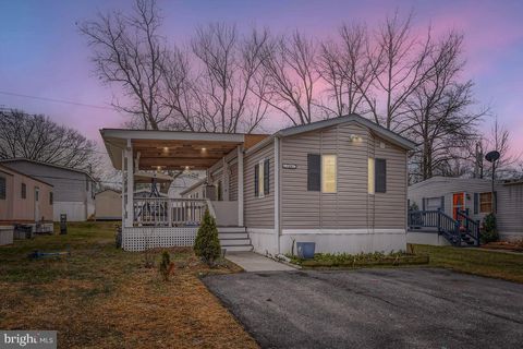 Homes For Sale - 7810 Clark Road #D-64<br/> JESSUP, MD 20794