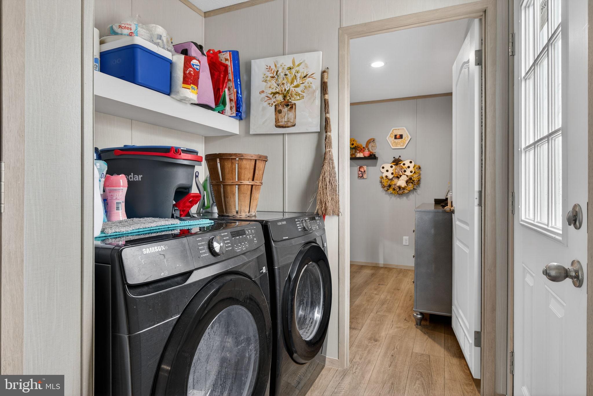 REGENCY WOODS - Residential