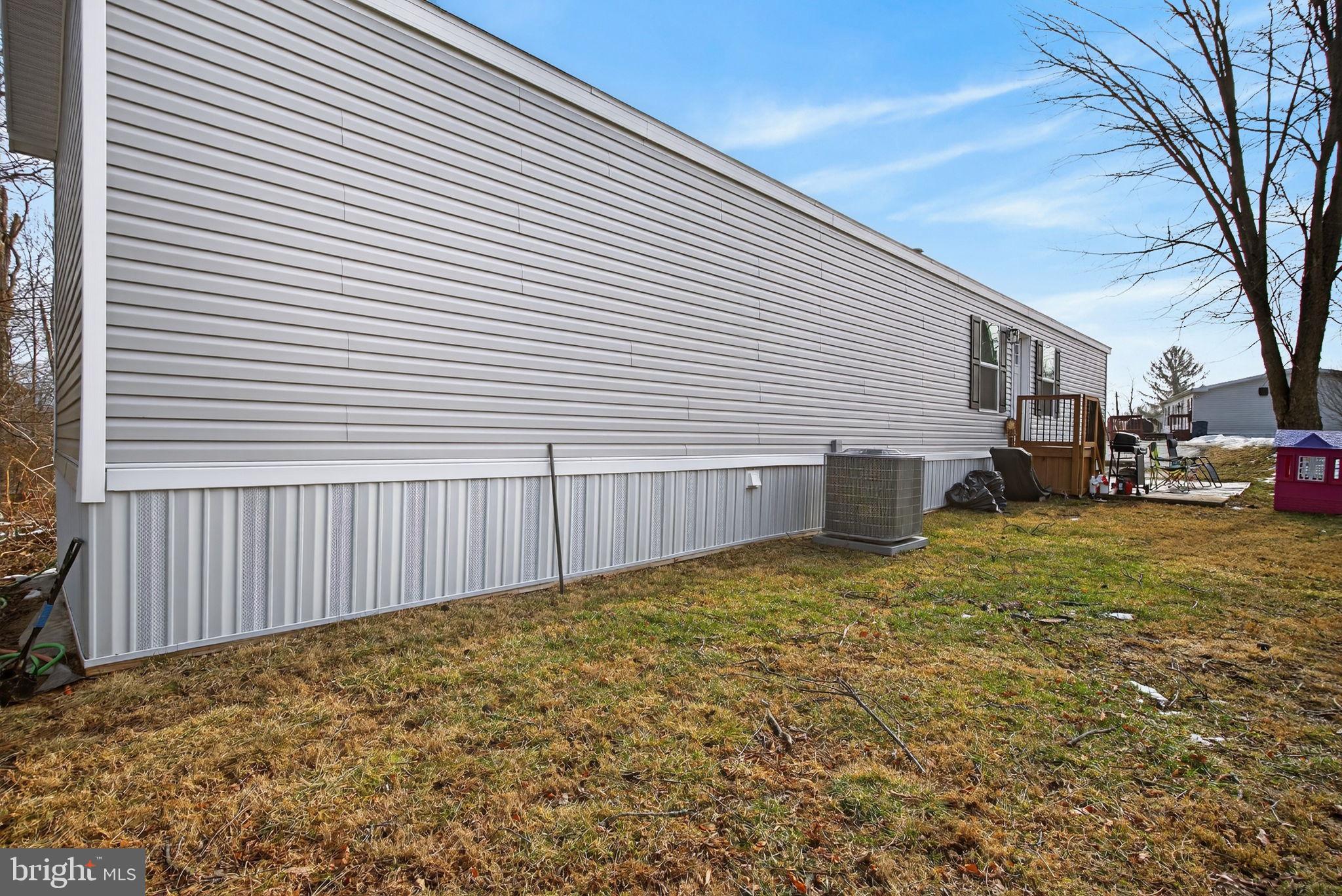 REGENCY WOODS - Residential