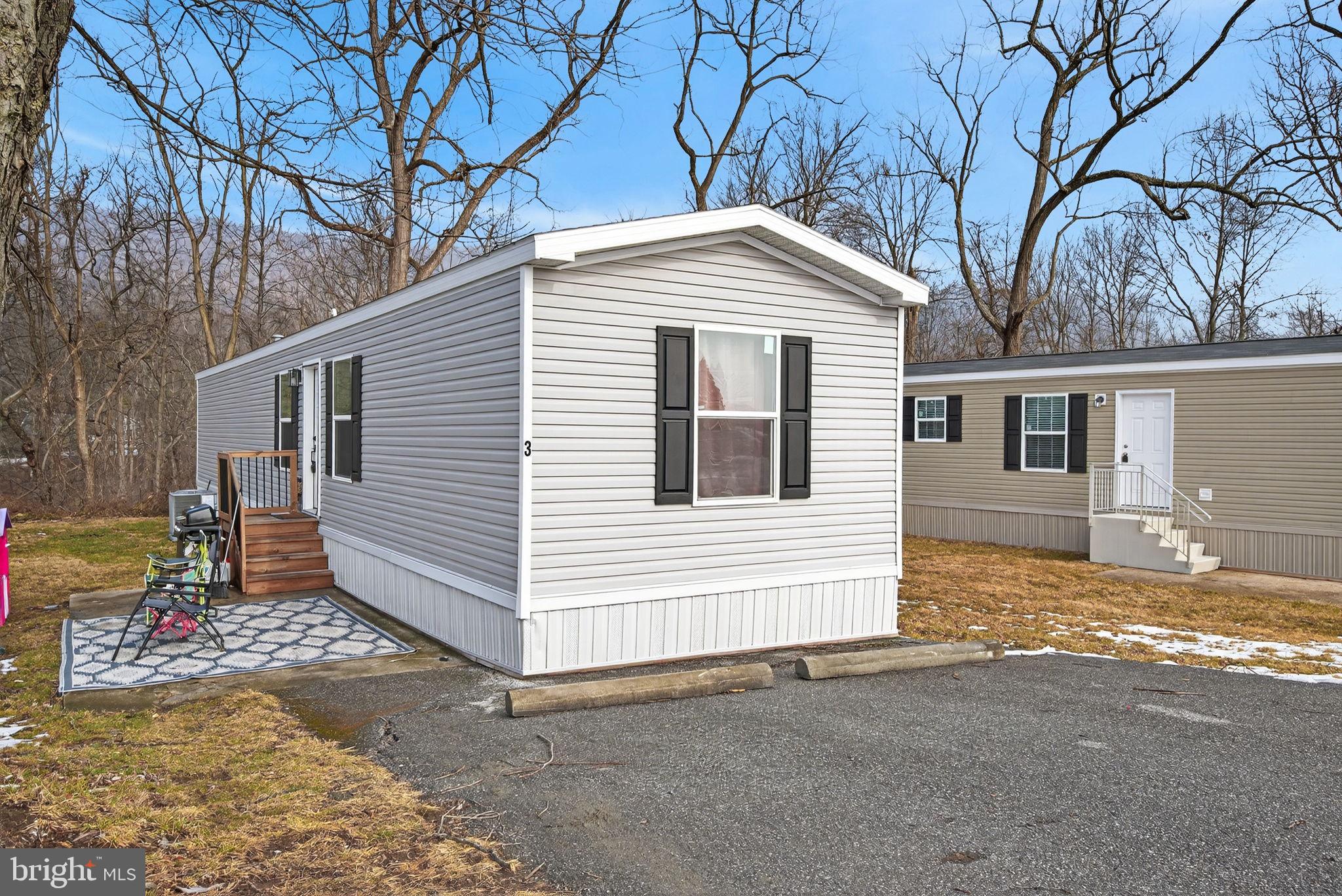 REGENCY WOODS - Residential