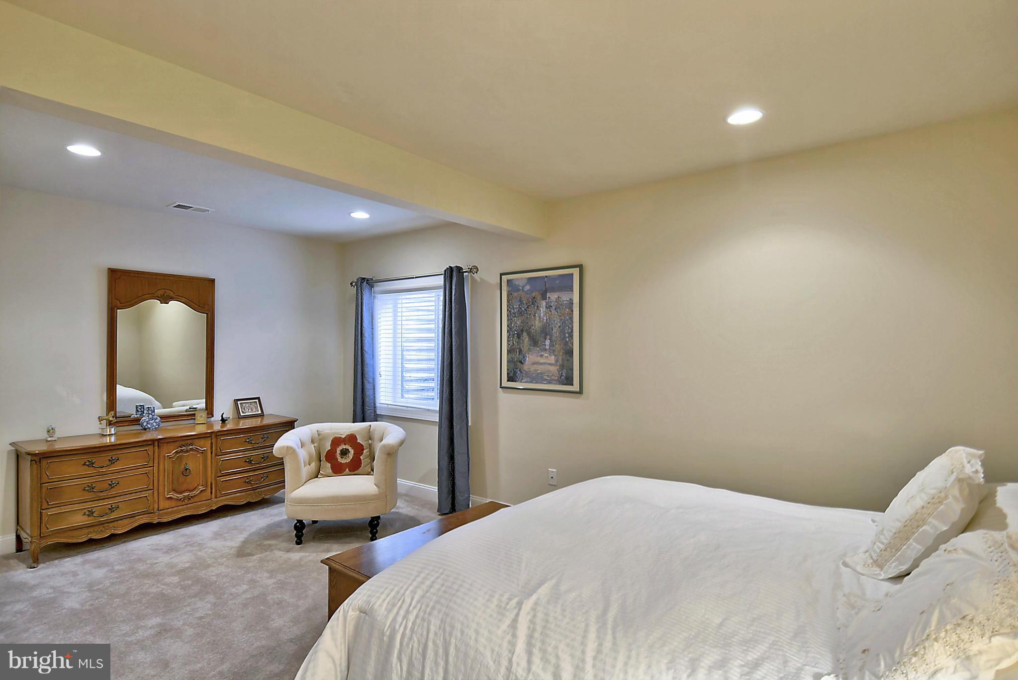 REGENCY AT DOMINION VALLEY - Residential