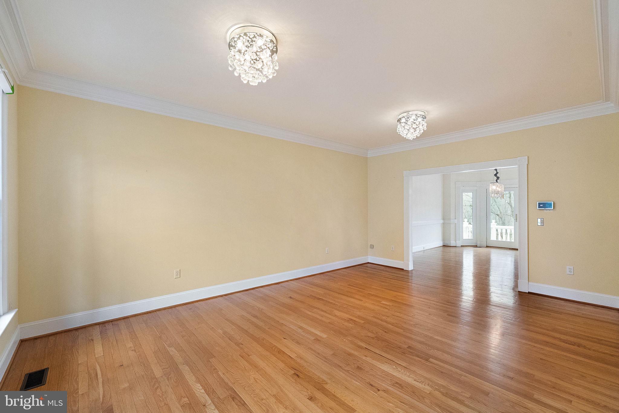 REGALWOOD - Residential