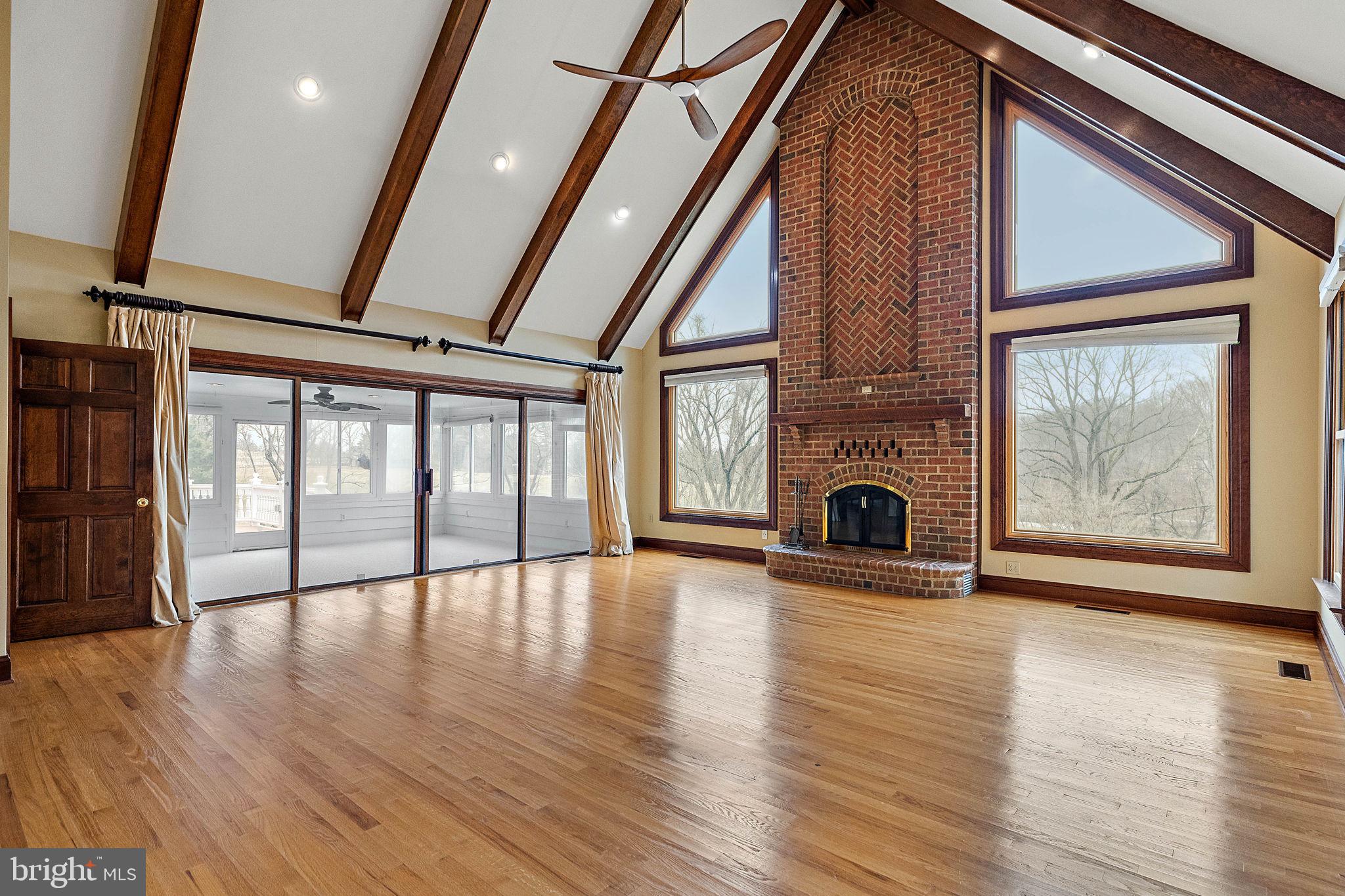 REGALWOOD - Residential