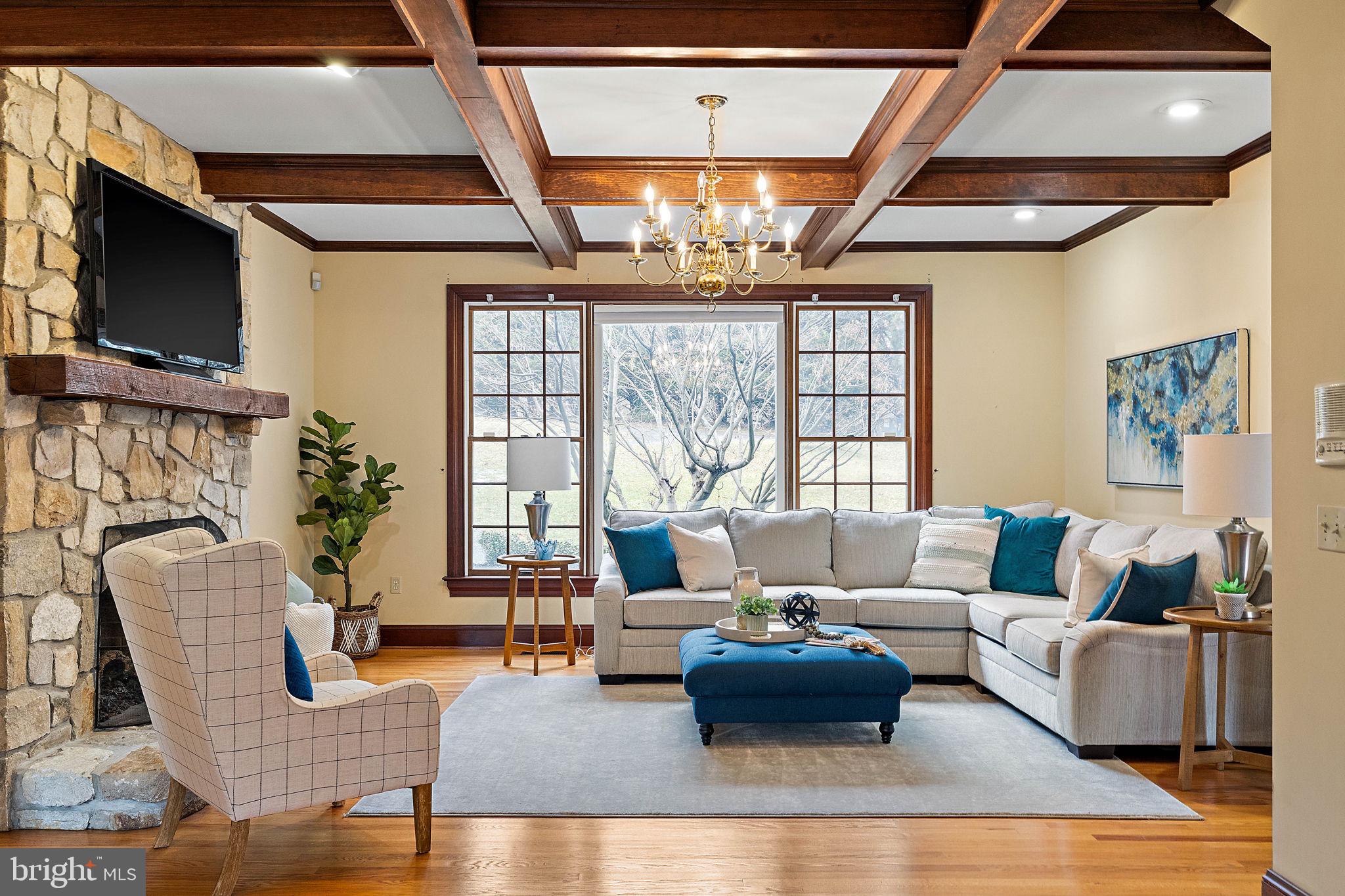 REGALWOOD - Residential