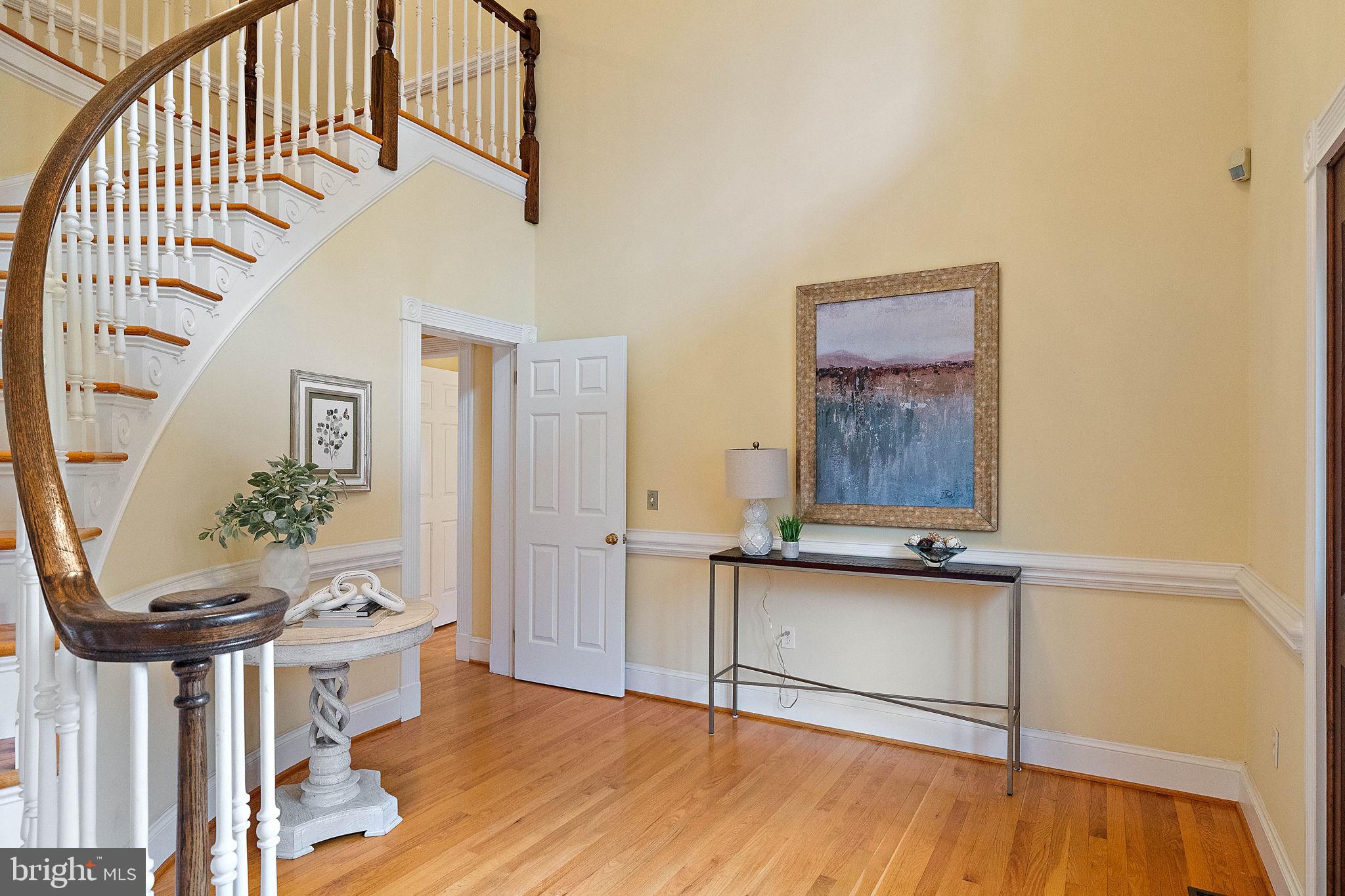 REGALWOOD - Residential