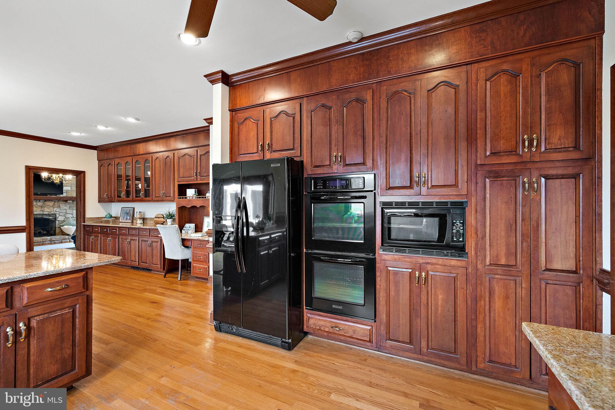 REGALWOOD - Residential