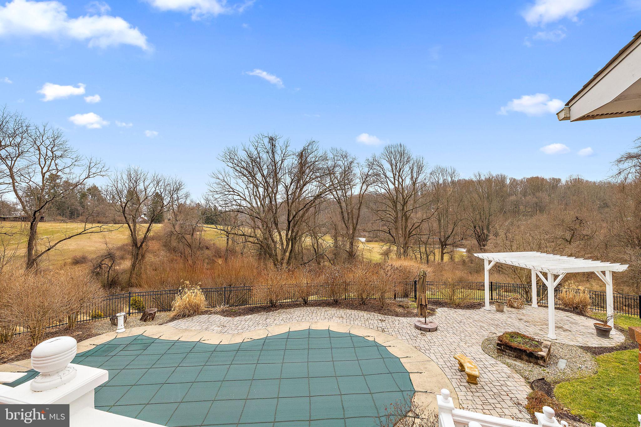 REGALWOOD - Residential