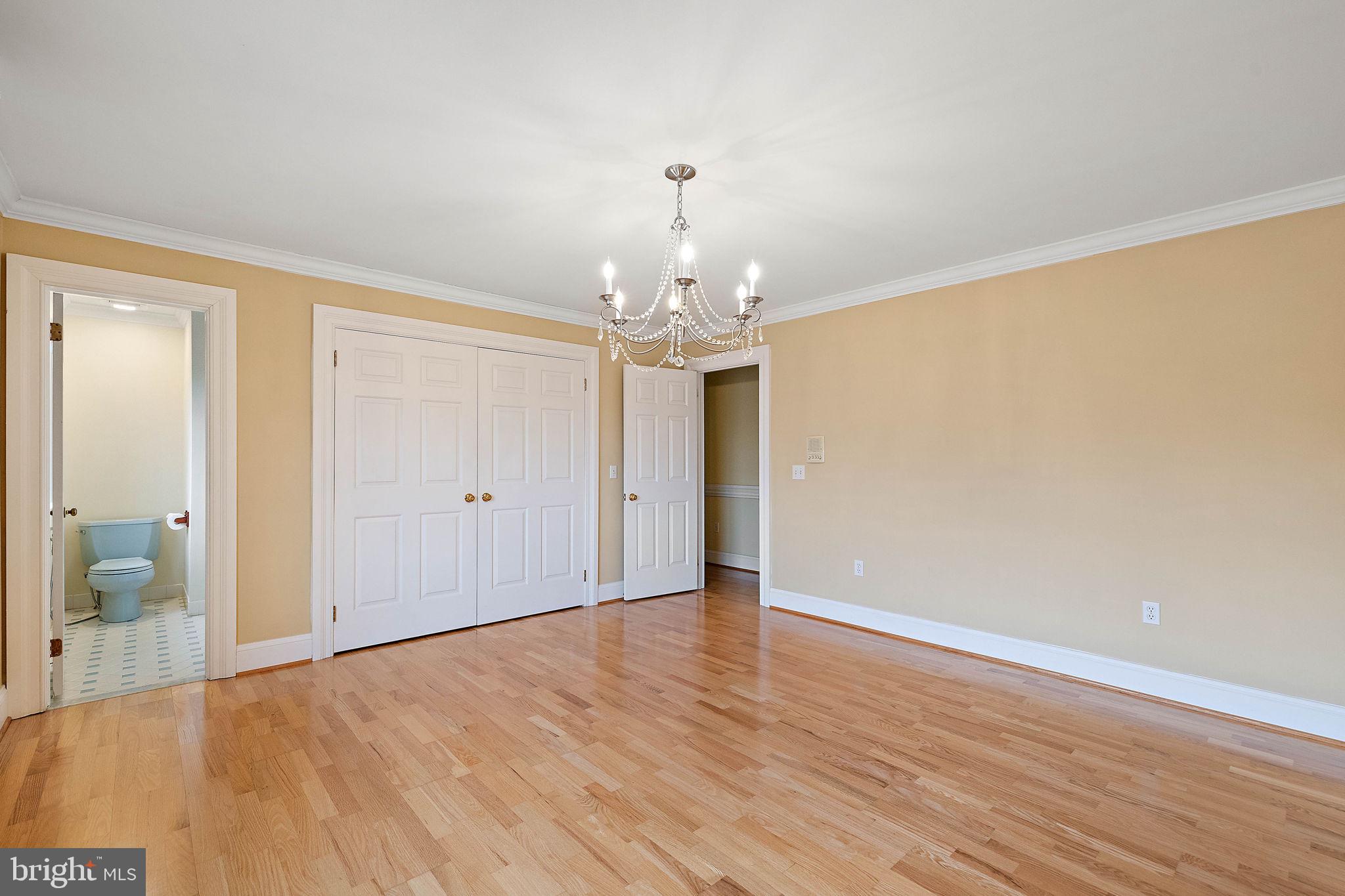 REGALWOOD - Residential