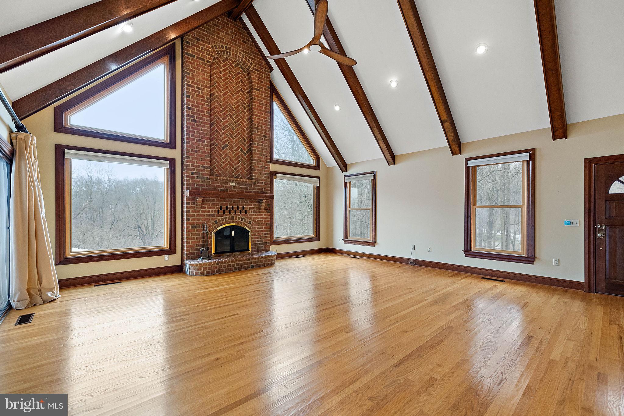 REGALWOOD - Residential