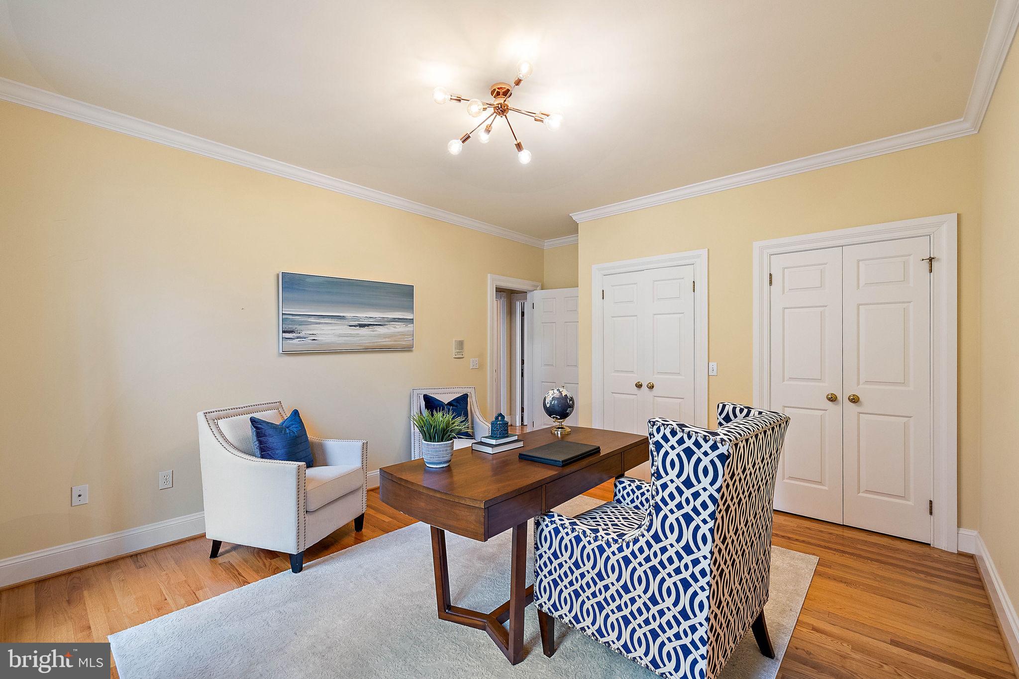 REGALWOOD - Residential