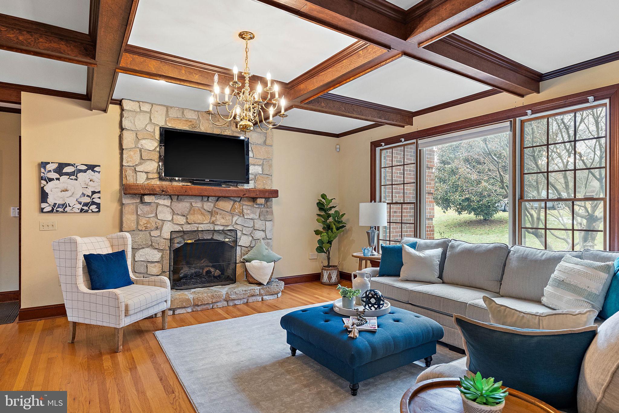 REGALWOOD - Residential