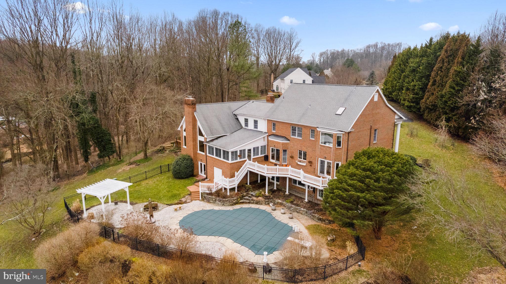 REGALWOOD - Residential