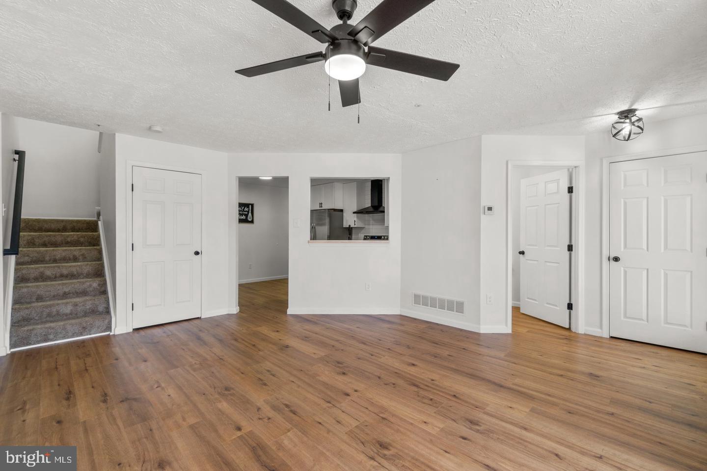 5307 REGAL COURT