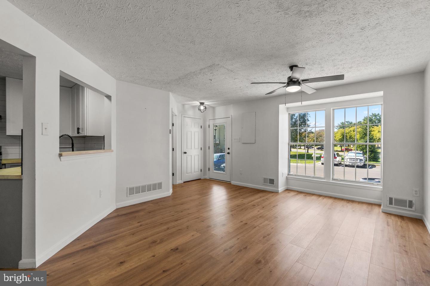 5307 REGAL COURT