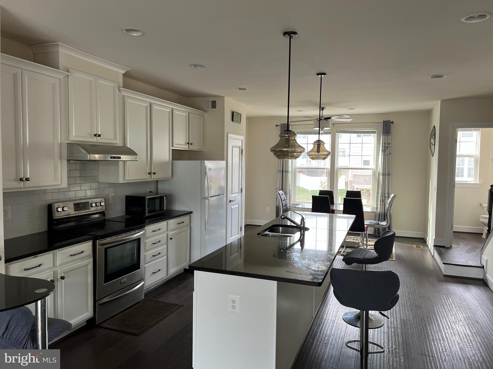 HERITAGE CROSSING - Residential