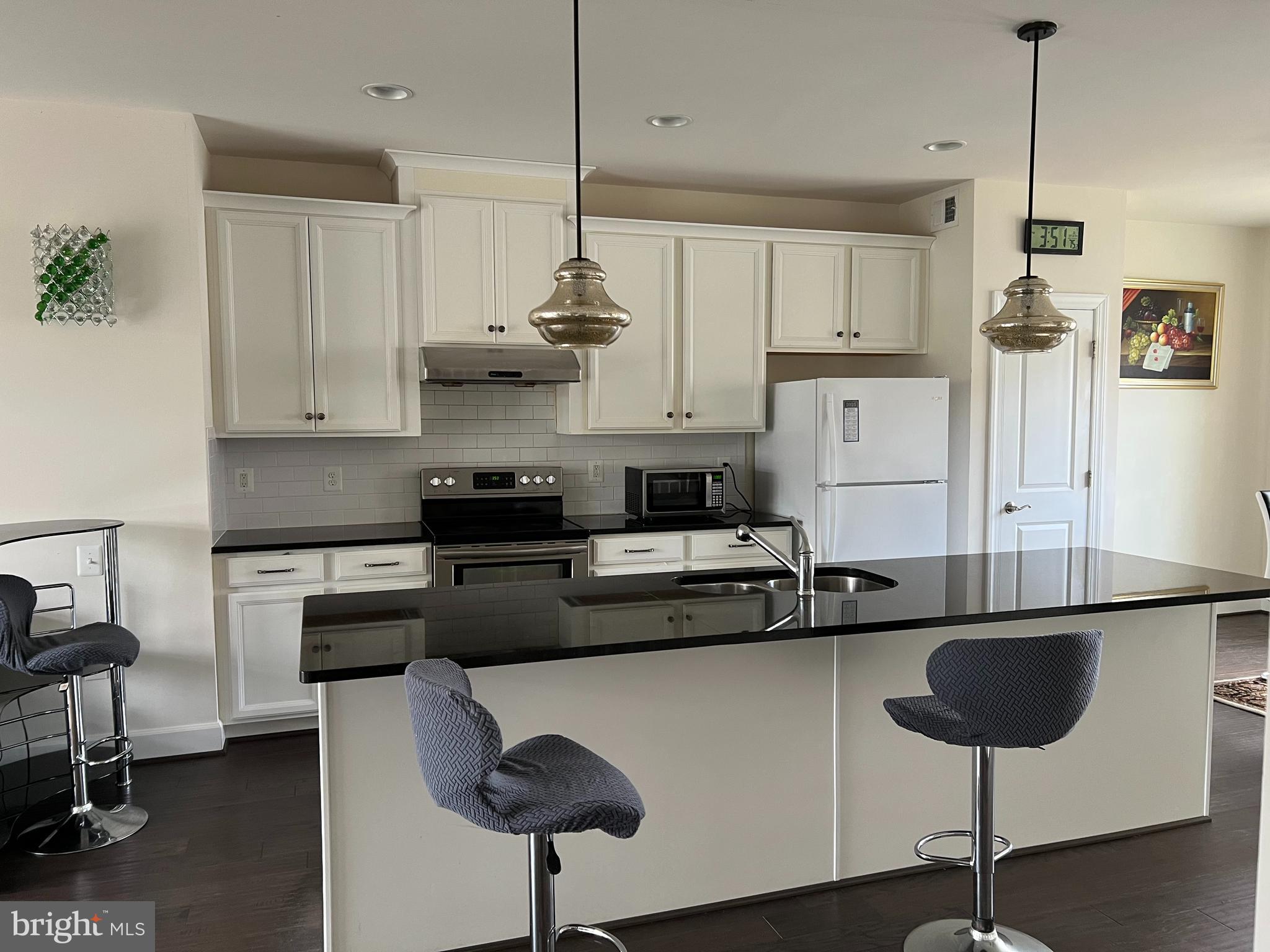 HERITAGE CROSSING - Residential