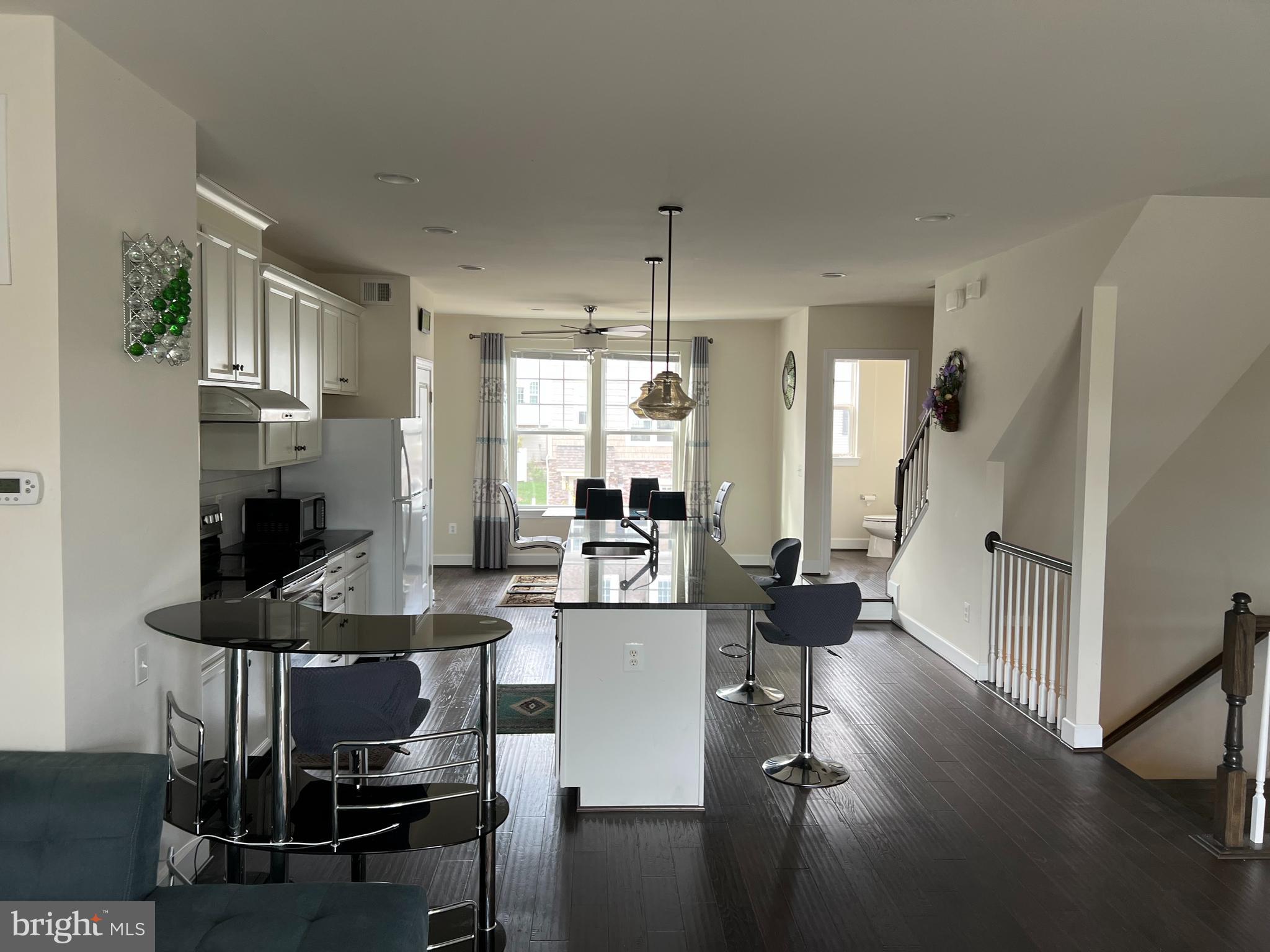 HERITAGE CROSSING - Residential