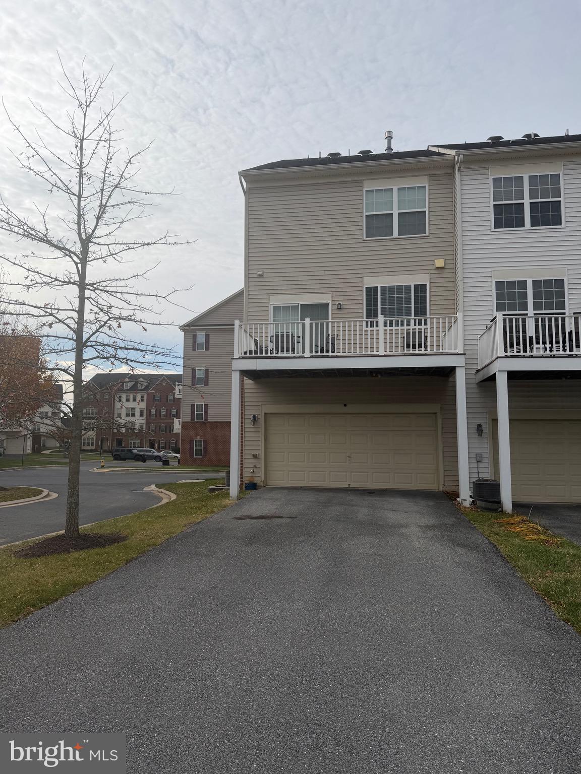 LINTON AT BALLENGER - Residential Lease