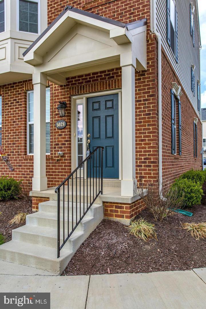 LINTON AT BALLENGER - Residential Lease