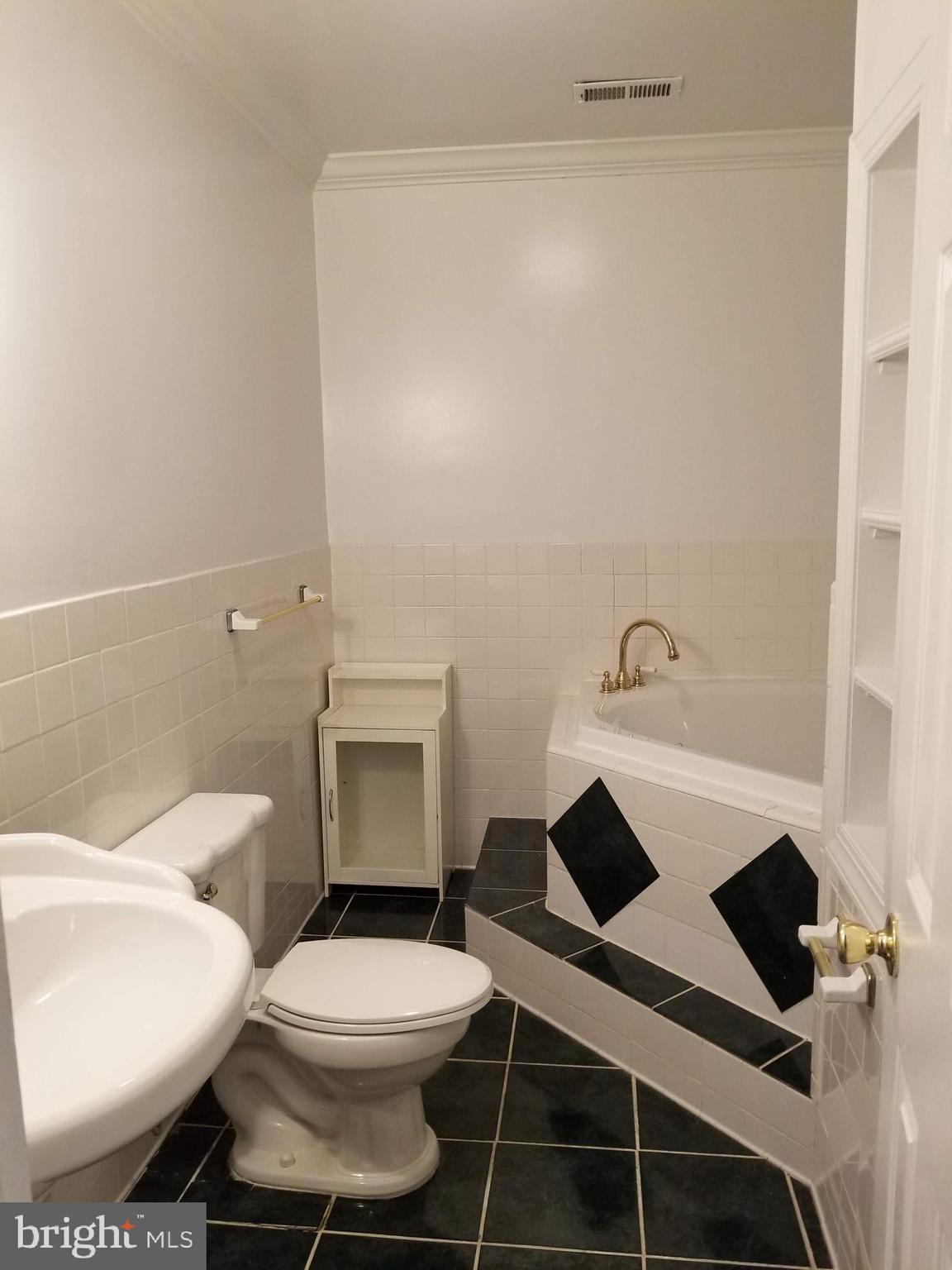 MARYLAND FARMS - Residential Lease