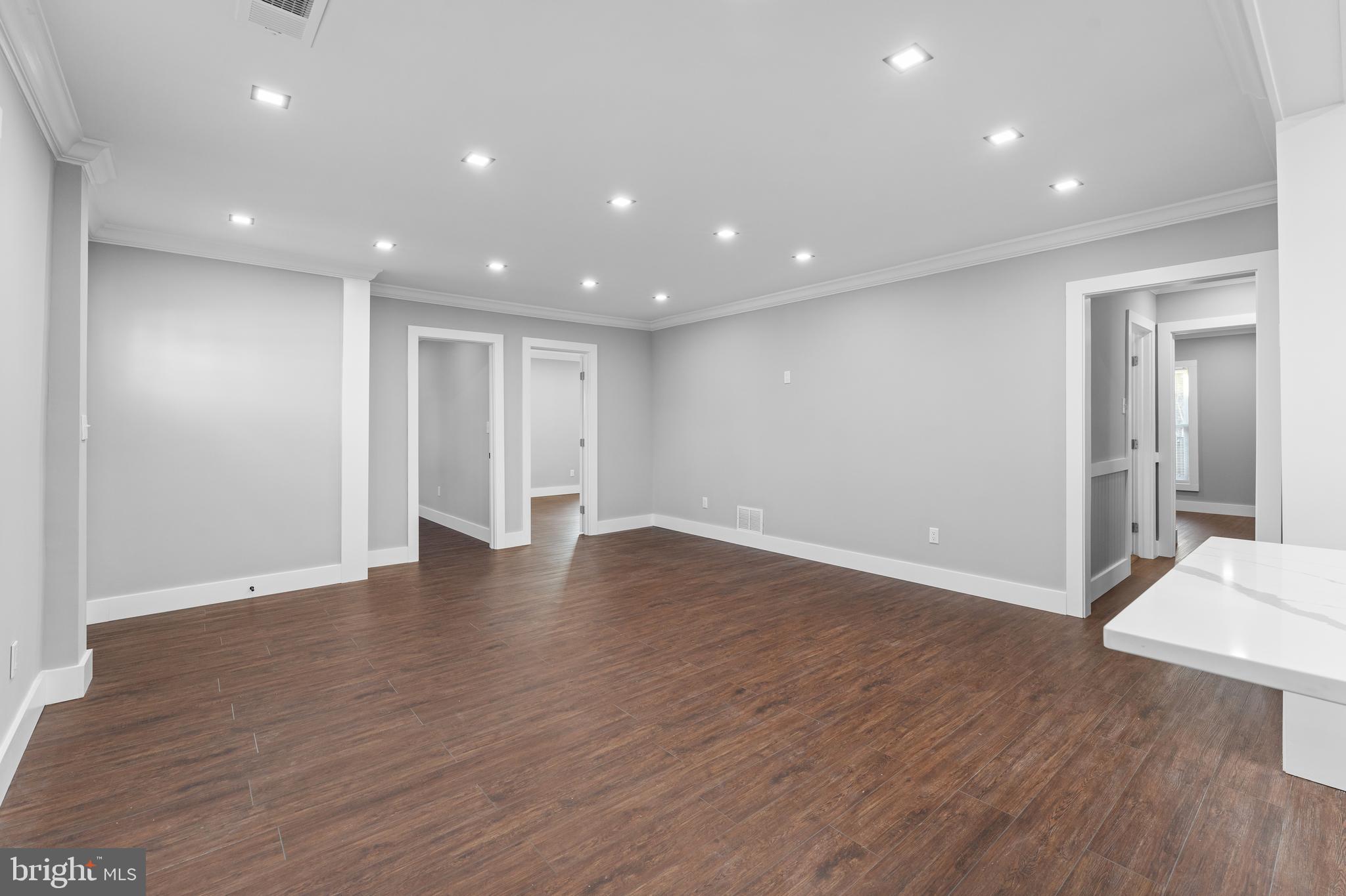 LAUREL GARDENS - Residential