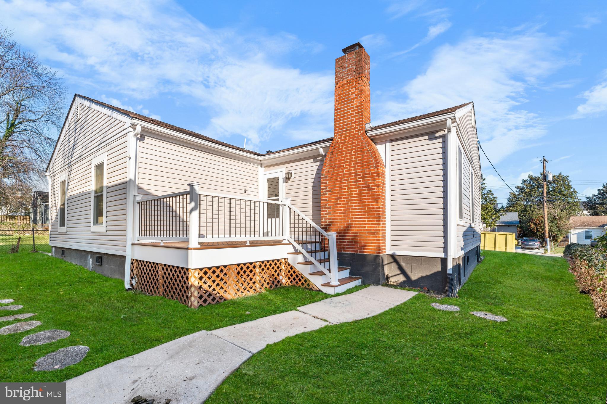 LAUREL GARDENS - Residential