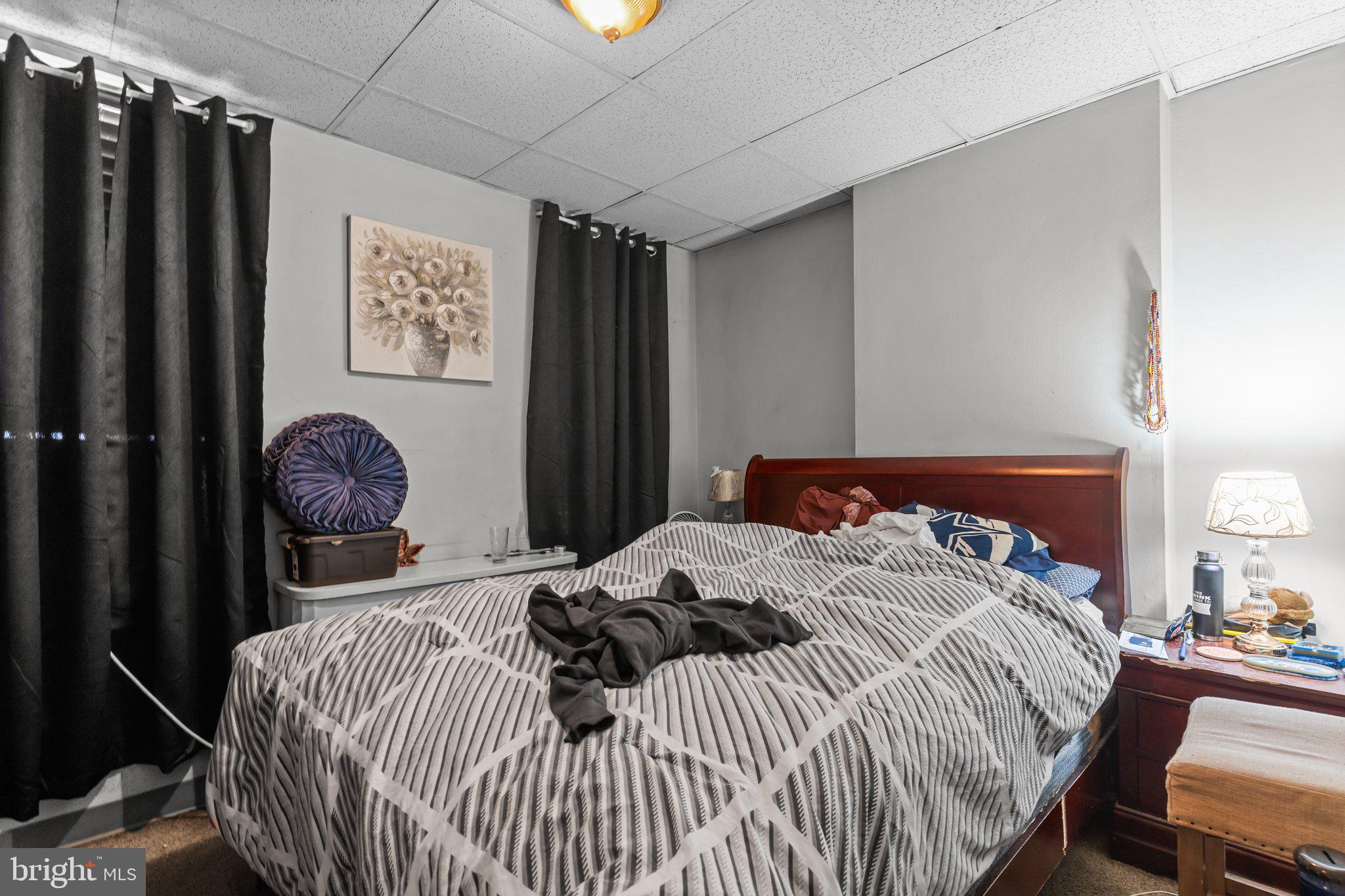 FRANKFORD - Residential Income